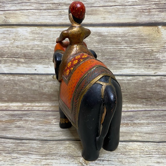 Hand carved And Hand Painted Wooden Ambabari Indian Elephant - Picture 4 of 8